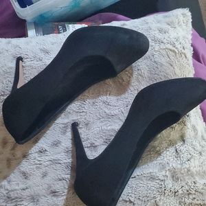 Black heels